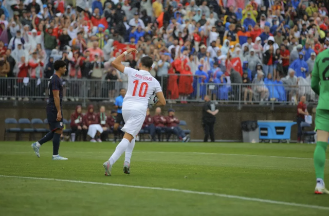 Deplasmanda gururlandıran galibiyet... A Milli Futbol Takımımız, ABD'yi 2-1'lik skorla devirdi! - Resim : 1