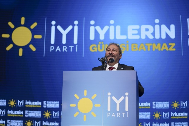 İYİ Parti'de kurultay heyecanı! Yeni Genel Başkan Müsavat Dervişoğlu oldu - Resim : 3