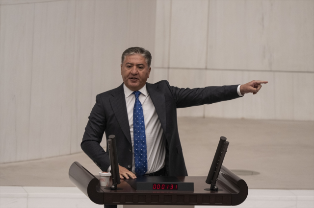 Akar'dan CHP'li Tan'a ''Mavi Vatan'' tepkisi: Vatandaşlarımız pasaportunuzun rengini soruyor - Resim : 3