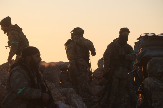 Muhalifler, Tel Rıfat merkezine girmeye başladı - Resim : 3