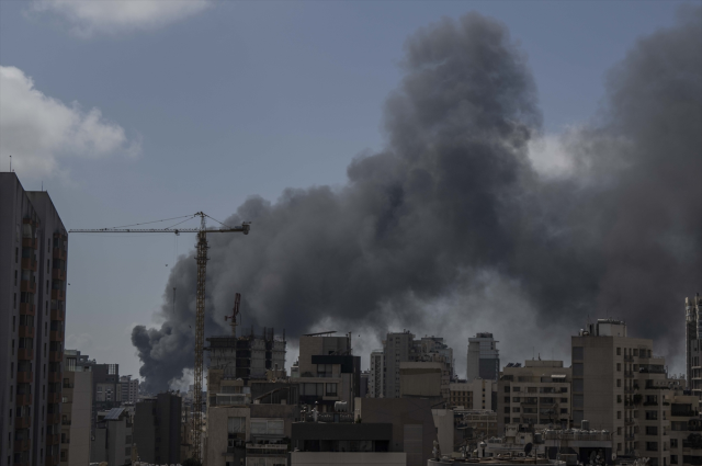 İsrail ateşkesi ilk günden bozdu! Lübnan'a 10 dakikada tam 100 saldırı - Resim : 2