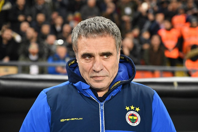 İsmail Kartal'ın papucu dama atıldı! İşte Fenerbahçe taraftarının istediği teknik direktör - Resim : 1