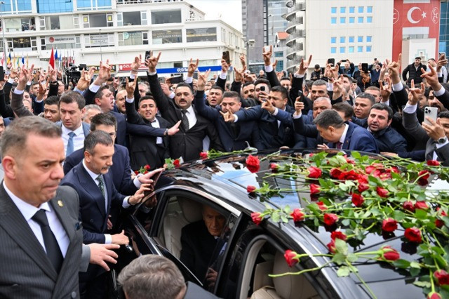 66 gün sonra mesaiye başlayan Bahçeli'ye özel beste! Sözleri dikkat çekici - Resim : 2