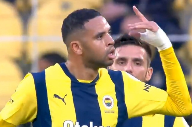 En-Nesyri'den taraftarlara olay hareket! Tadic uyardı... - Resim : 1