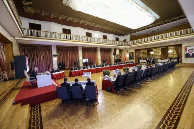 Tarihi komisyonun ilk toplantısı sona erdi! 8 saat sürdü... - Resim : 2