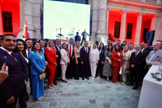 İmamoğlu'ndan Paris eleştirilerine yanıt: Hesabını veremeyeceğimiz hiçbir konu yok - Resim : 2