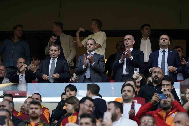 Galatasaray'dan gövde gösterisi! Taraftarının önünde Avrupa'da Elfsborg'u mağlup etti... - Resim : 4