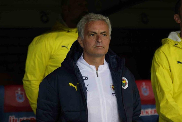 Dev maç sonrası Jose Mourinho'dan olay sözler! ''Böyle olacağını bilsem Fenerbahçe'ye gelmezdim'' - Resim : 1