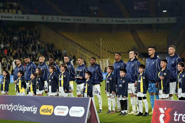 Fenerbahçe En-Nesyri ile kazandı! Sarı-Lacivertliler Hatayspor engelini kayıpsız geçti - Resim : 4