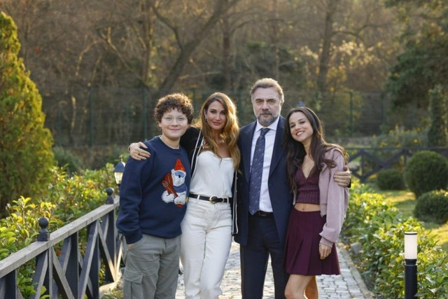 İddialı diziyle ekranlara dönüyor! Belediye başkanı olacak… - Resim : 2