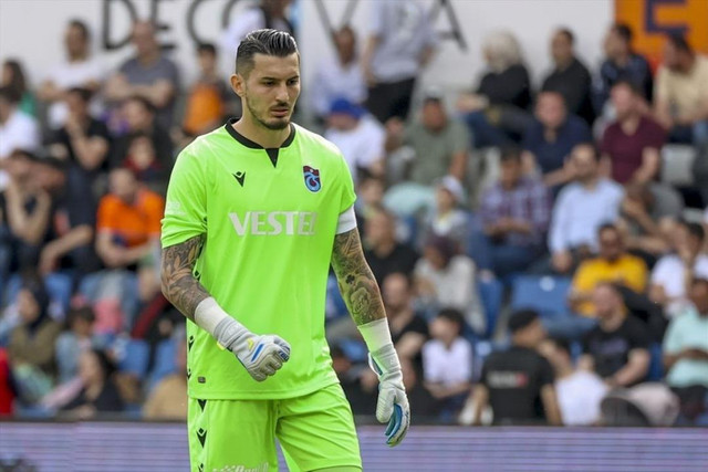 İsmi bir&ccedil;ok kul&uuml;ple anılıyordu! Uğurcan &Ccedil;akır o ekibe resti &ccedil;ekti... 'Formalarını giymem' - Resim : 1