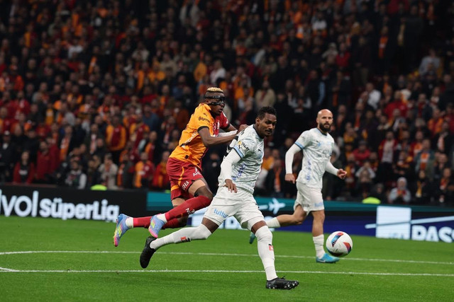 Galatasaray sahasında hata yapmadı! Torreira bir ilki başardı - Resim : 1