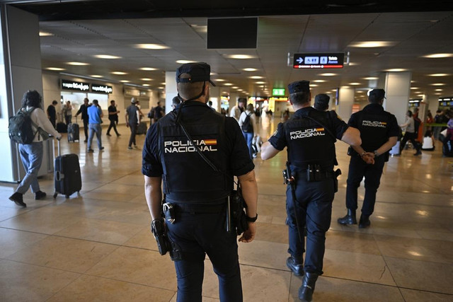 İspanya'da acil durum planı devreye girecek! Kesintinin sebebi bulunamadı! - Resim : 6