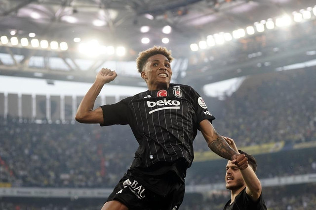 Şampiyonluk mucizelere kaldı... Beşiktaş, Fenerbahçe'yi Kadıköy'de devirdi! - Resim : 9