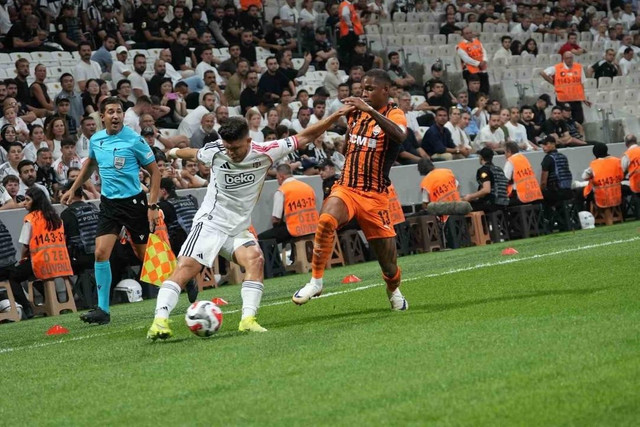 Kartal Avrupa’da sarsıldı! Arda Turan’lı Shakhtar’dan Beşiktaş’a soğuk duş - Resim : 1