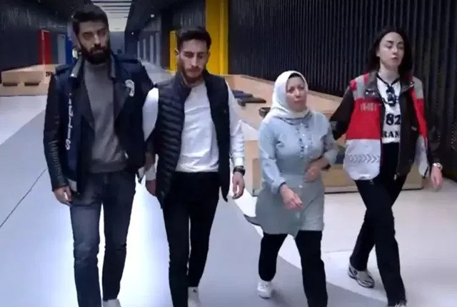 Türkiye bu 'yasak aşk'ı konuşuyor... Canlı yayında gözaltına alındılar - Resim : 1