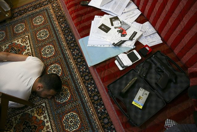 Ünlü oyuncu da tuzağa düşmüş! Sabaha karşı böyle basıldılar! - Resim : 2