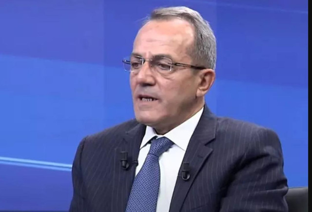 Altaylı'ya "yavşak" deyip açtı ağzını yumdu gözünü! "Kapasitesi yok, karakteri bu..." - Resim : 1