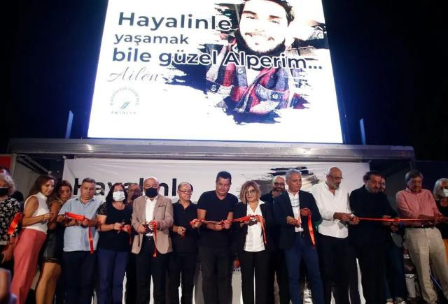 Çalışanı 3 yıl önce haince öldürülen Acun Ilıcalı'dan büyük vefa - Resim : 5