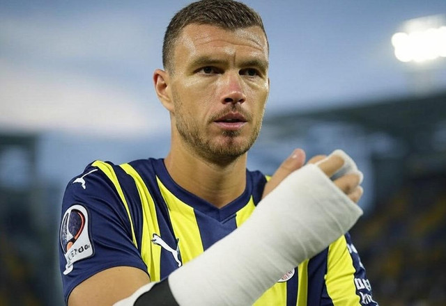 Fenerbahçe'ye derbi öncesi kötü haber! - Resim : 1