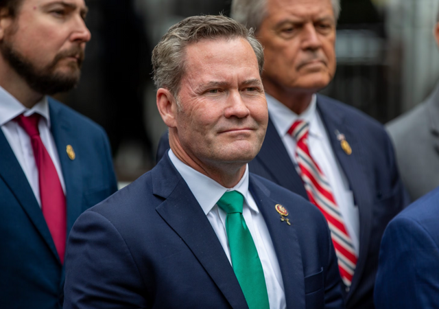 'Signal' skandalına imza atmıştı... ABD'li bürokrat görevden uzaklaştırıldı! - Resim : 2