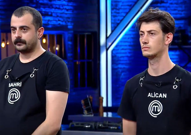 MasterChef'te elenen isim kim oldu? Kaderini ünlü oyuncular belirledi! - Resim : 4