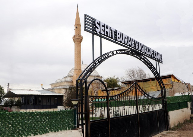 Kimsenin ağzını bıçak açmıyor! FETÖ elebaşının doğduğu köyde dikkat çeken görüntüler - Resim : 3