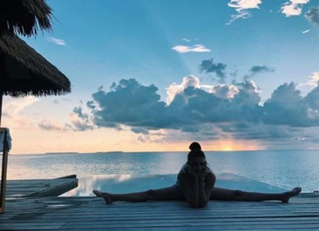 Hande Erçel son fotoğrafıyla olay yarattı - Resim : 1