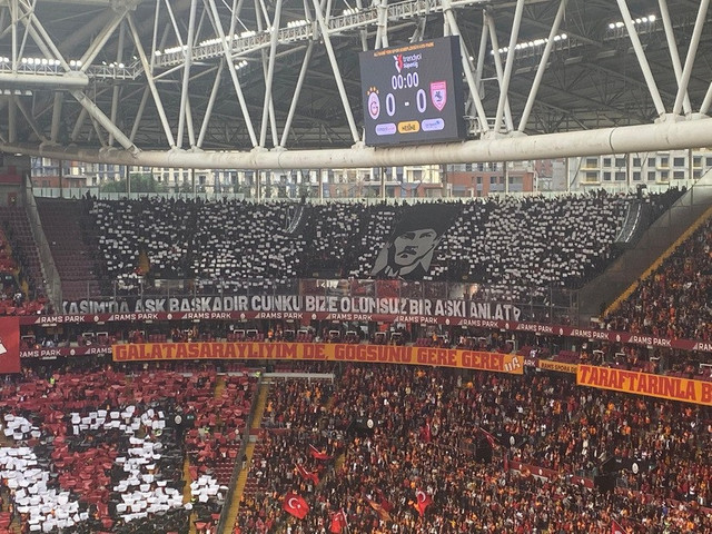 Galatasaray-Samsunspor maçında Atatürk unutulmadı... Muhteşem görsel şölen: Yiğidim aslanım burada.. - Resim : 3