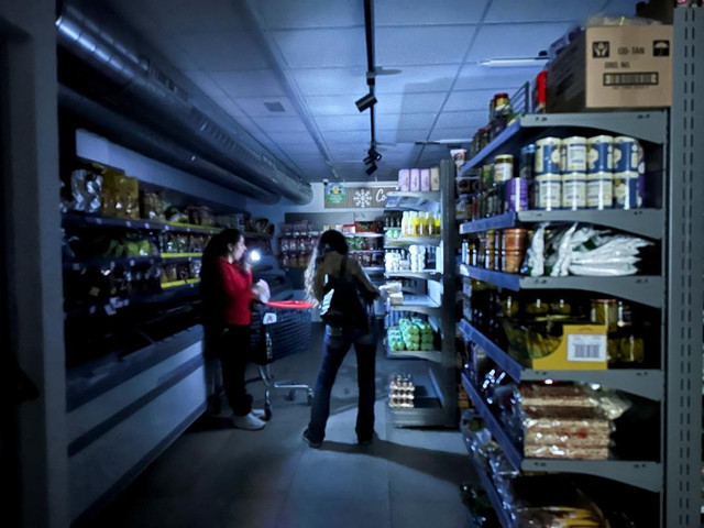 İspanya'da acil durum planı devreye girecek! Kesintinin sebebi bulunamadı! - Resim : 2