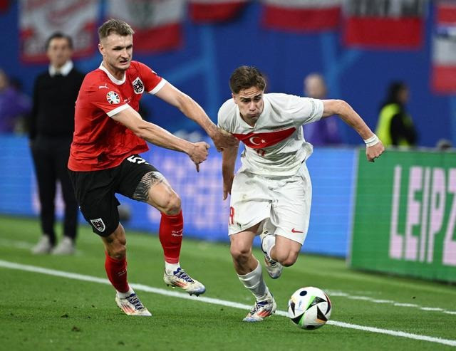 Türkiye 1964'ten bu yana eleme maçında 20 yaş altı iki oyuncuya ilk 11'de yer veren ilk ülke oldu - Resim : 1