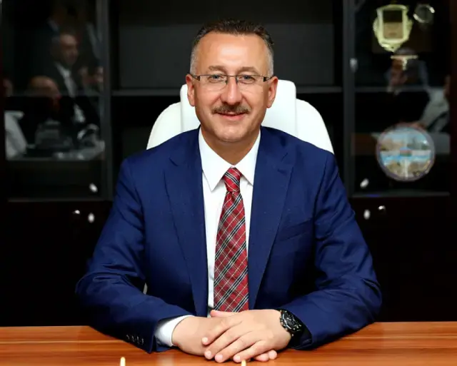 Adapazarı Belediye Başkanı Mutlu Işıksu disipline sevk edildi - Resim : 3