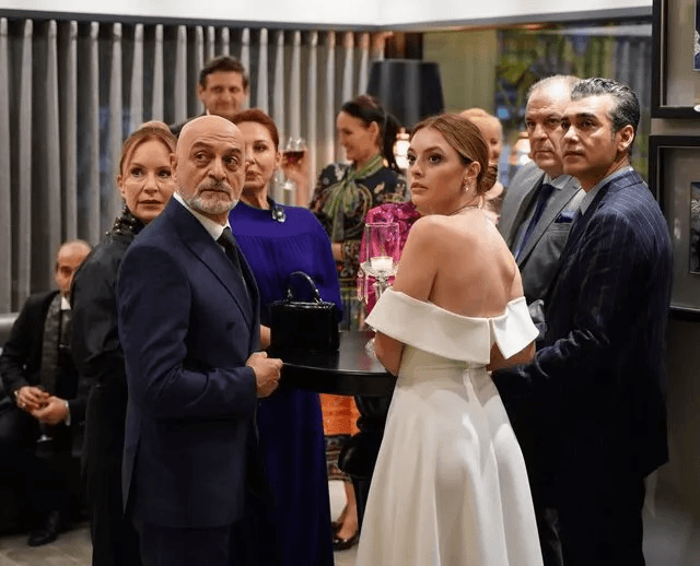 Sadakatsiz'e damga vuran sahne! Asya'dan Derin'e büyük şok! - Resim : 2