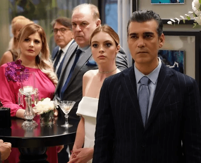 Sadakatsiz'e damga vuran sahne! Asya'dan Derin'e büyük şok! - Resim : 1