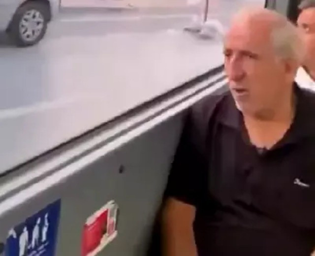 'Taksim Dayı' yıllar sonra ortaya çıktı! Bir dönemin fenomen ismi olmuştu - Resim : 1