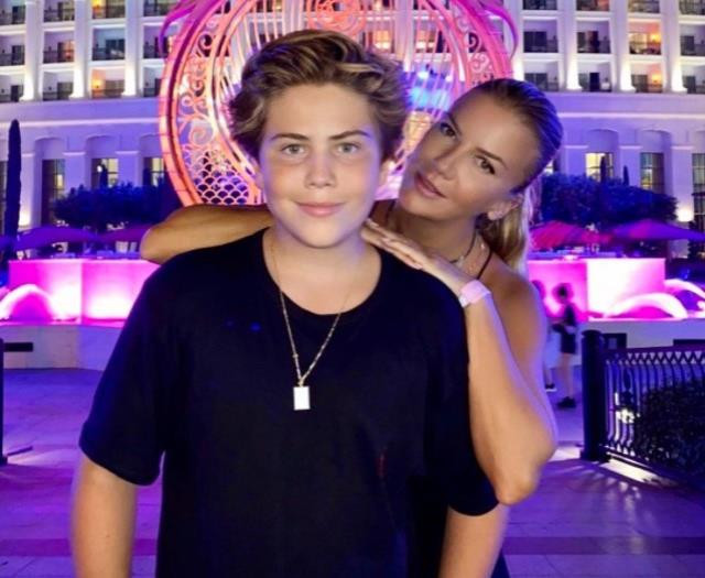 Ivana Sert nafaka ödemeyen eski eşine patladı: Sonuçta bu senin evladın, çocuk senin - Resim : 1