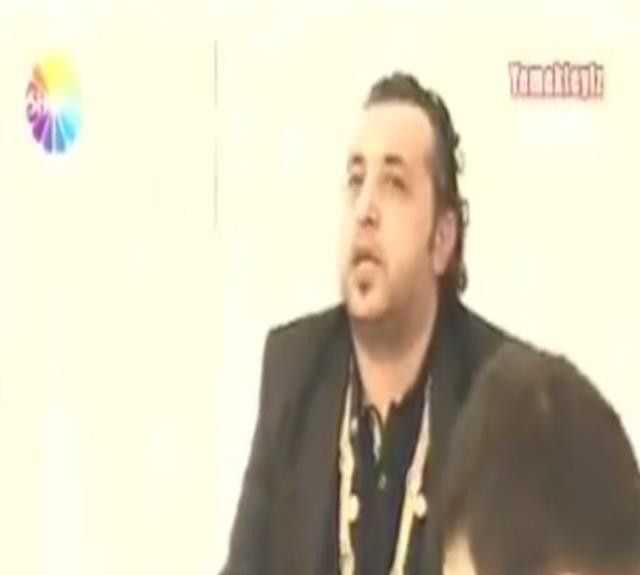 MasterChef Mehmet Yalçınkaya'nın olay görüntüleri! Yıllar önce Yemekteyiz'de yarışmış - Resim : 1