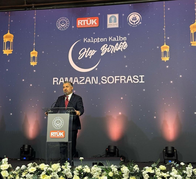 Ebubekir Şahin 'Artık söz bitti' diyerek duyurdu! Yayıncı kuruluşlara çok net uyarı! - Resim : 1