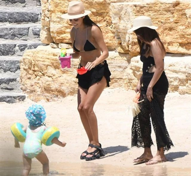 15 arkadaşıyla Mavi Tur'a çıkmıştı...Hande Erçel tatil için bir servet ödedi - Resim : 2