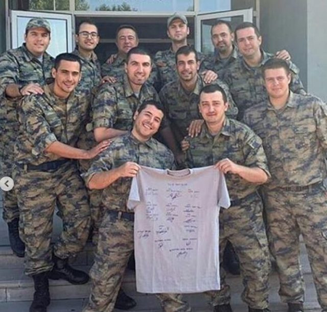 Aras Bulut İynemli'den askerliğe veda pozu! - Resim : 1