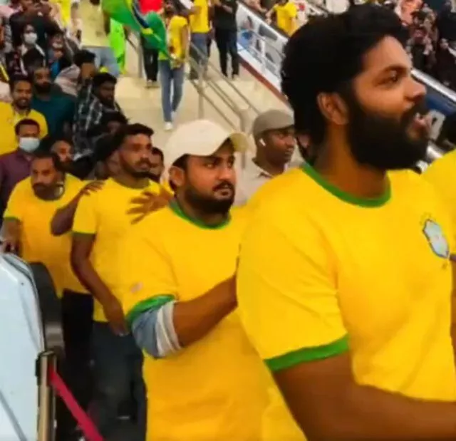 Dünya Kupası'nda kiralık taraftar! Günlük 10 dolar, 3 öğün yemek... - Resim : 1