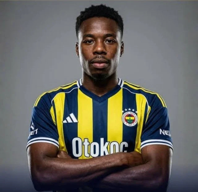 Aziz Yıldırım'dan dev kıyım! 4 futbolcuya 