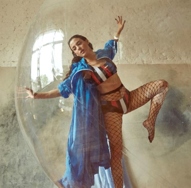 Vartolu'nun eşinden çok özel pozlar! İlk kez bu kadar cesurdu - Resim : 2