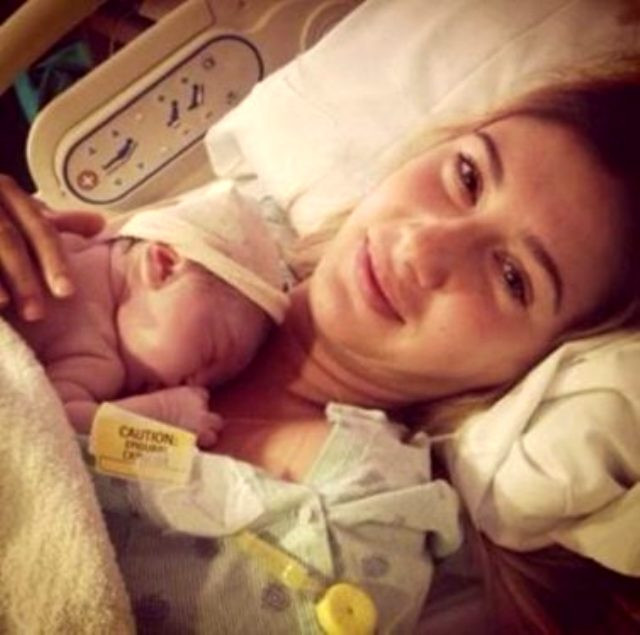 Şeyma Subaşı'dan "Namazı bıraktın mı?" sorusuna cevap: Hayat şartlarından dolayı kılamıyor oldum - Resim : 2