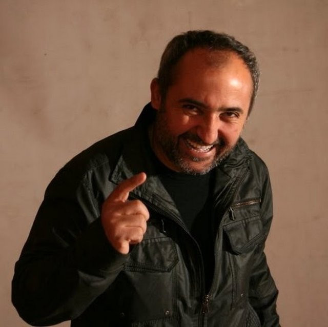 Kurtlar Vadisi'yle tanınmıştı! Ünlü oyuncu kalbine yenik düştü! - Resim : 1