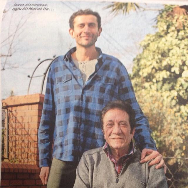 İzzet Altınmeşe evlat acısıyla yıkıldı! Oyuncu oğlu hayatını kaybetti - Resim : 1