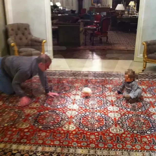 Kraliyet dosyasında infial yaratan görüntü! Prensi boşuna almamışlar! - Resim : 2