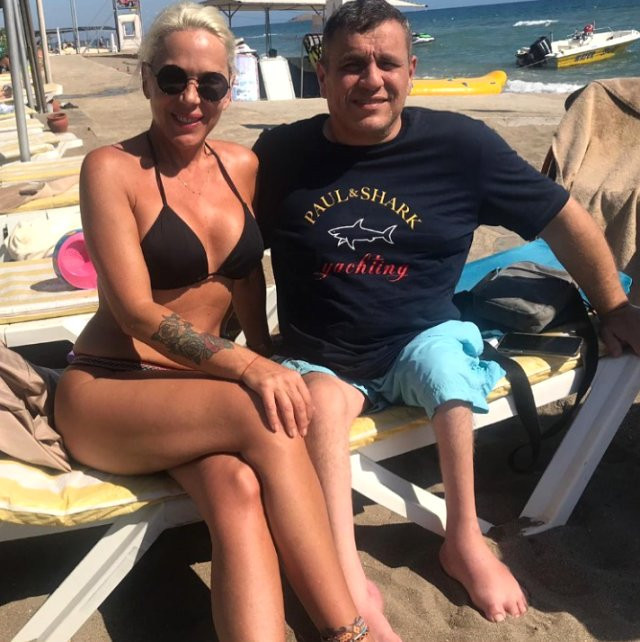 90'ların yıldız isimlerinden bikini şov! - Resim : 2