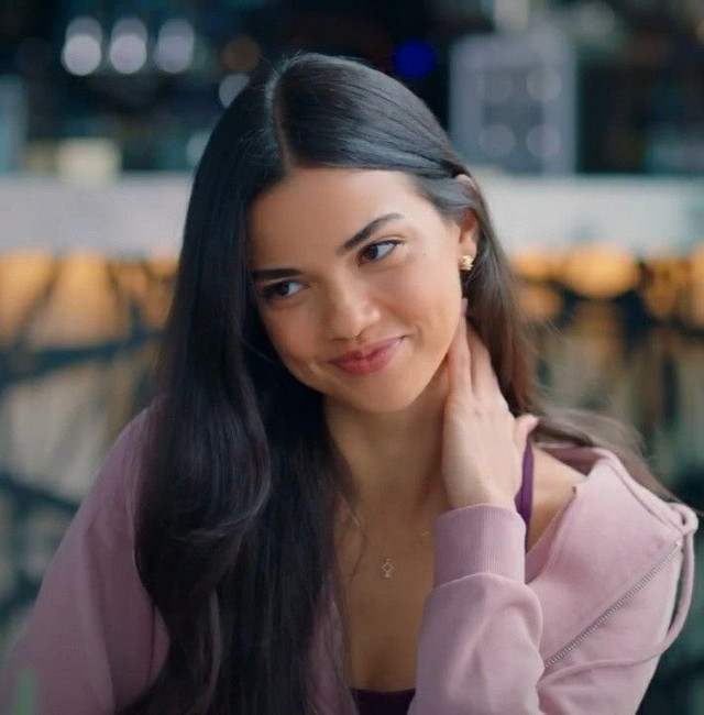 Güzel oyuncu Masumiyet Müzesi'nin ‘Füsun’u oldu - Resim : 1