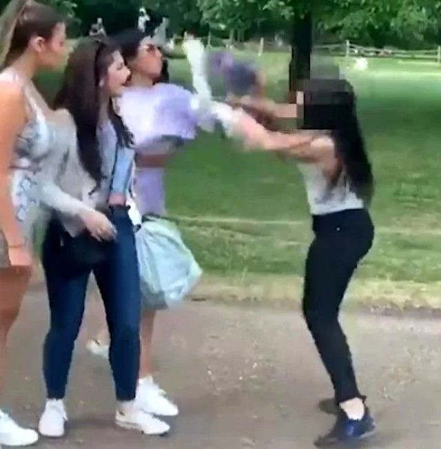 Aşk Adası'nın yıldızı saç saça kavga etti - Resim : 1